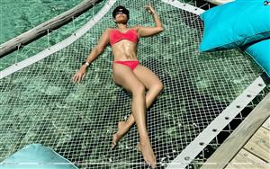 Mandira Bedi enjoying her chill mode